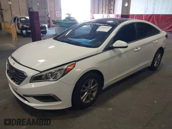 2017 Hyundai Sonata SE with VIN 5NPE24AF5HH439977, listed as a IAAI auction lot 43055610 with 198,520 mi miles and . Bid and sale history available at DreamBid. Image 2.