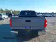 2018 Toyota Tundra SR с VIN 5TFUW5F16JX756387, выставлен на аукционе IAAI как лот 41304190 с пробегом 221 970 миль миль и . История ставок и продаж доступна на DreamBid. Изображение 16.