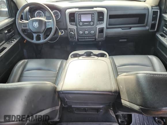 2021 Ram 1500 Tradesman z VIN 3C6RR7KG4MG706283, wystawiony jako Copart lot #68333615 z przebiegiem Nie podano mil oraz Nie do naprawy • Non repairable. Historia ofert i sprzedaży dostępna na DreamBid. Obrazek 8.