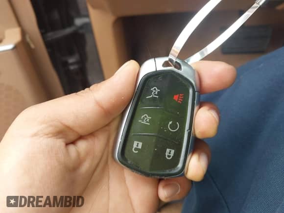 2016 Cadillac Escalade ESV Platinum с VIN 1GYS4KKJ1GR104298, выставлен на аукционе IAAI как лот 42347329 с пробегом 140 059 миль миль и . История ставок и продаж доступна на DreamBid. Изображение 11.