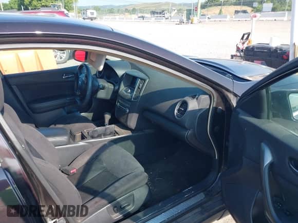 2014 Nissan Maxima SV z VIN 1N4AA5AP8EC488376, wystawiony jako IAAI lot #42691779 z przebiegiem 116 751 mil mil oraz . Historia ofert i sprzedaży dostępna na DreamBid. Obrazek 5.