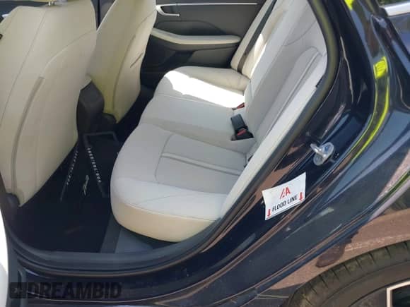 2024 Hyundai Sonata SEL z VIN KMHL64JA8RA421350, wystawiony jako IAAI lot #43004591 z przebiegiem 9 821 mil mil oraz . Historia ofert i sprzedaży dostępna na DreamBid. Obrazek 13.