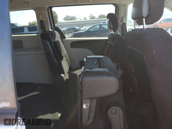 2013 Dodge Grand Caravan SXT with VIN 2C4RDGCG9DR771551, listed as a Copart auction lot 81871795 with 162,896 mi miles and Clean title. Bid and sale history available at DreamBid. Image 11.