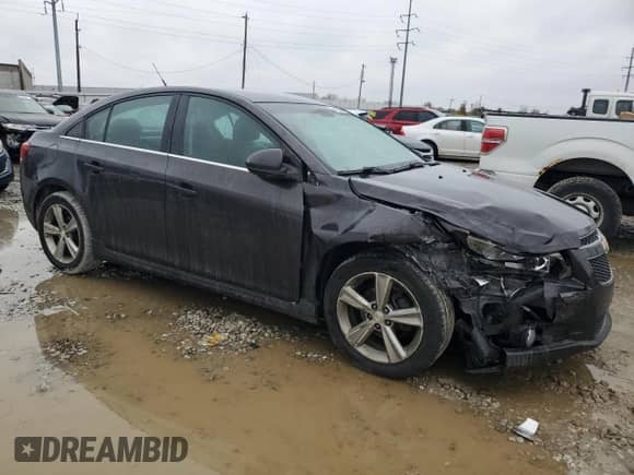 2014 Chevrolet Cruze 2LT z VIN 1G1PE5SB5E7383047, wystawiony jako Copart lot #81402004 z przebiegiem 194 745 mil mil oraz Szkoda całkowita • Salvage title. Historia ofert i sprzedaży dostępna na DreamBid. Obrazek 4.