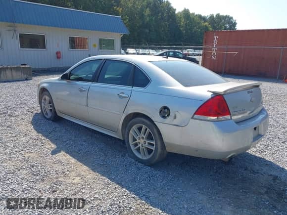 2010 Chevrolet Impala LTZ с VIN 2G1WC5EM9A1264018, выставлен на аукционе IAAI как лот 43197336 с пробегом 198 573 миль миль и . История ставок и продаж доступна на DreamBid. Изображение 3.