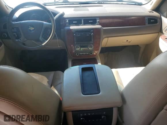 2011 Chevrolet Suburban LTZ с VIN 1GNSKKE34BR186908, выставлен на аукционе Copart как лот 80294875 с пробегом 198 506 миль миль и Списание • Salvage title. История ставок и продаж доступна на DreamBid. Изображение 8.
