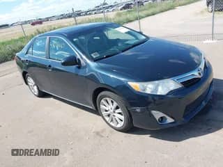 2014 Toyota Camry SE с VIN 4T1BF1FK8EU817010, выставлен на аукционе IAAI как лот 43076610 с пробегом 140 857 миль миль и . История ставок и продаж доступна на DreamBid. Изображение 1.