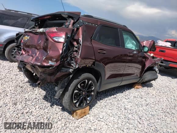 2022 Chevrolet TrailBlazer LT с VIN KL79MRSL2NB049555, выставлен на аукционе Copart как лот 67974555 с пробегом Не указан миль и Списание • Salvage title. История ставок и продаж доступна на DreamBid. Изображение 3.