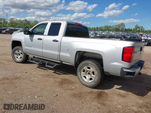 2017 Chevrolet Silverado 1500 Custom с VIN 1GCRCPEH3HZ300564, выставлен на аукционе IAAI как лот 42178810 с пробегом 111 877 миль миль и . История ставок и продаж доступна на DreamBid. Изображение 3.