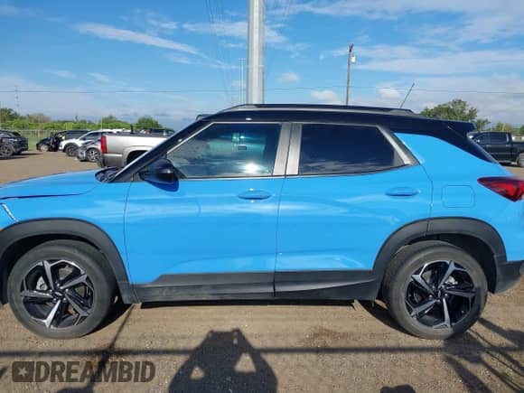 2023 Chevrolet TrailBlazer RS с VIN KL79MTSL7PB073673, выставлен на аукционе IAAI как лот 43165203 с пробегом 20 359 миль миль и . История ставок и продаж доступна на DreamBid. Изображение 15.