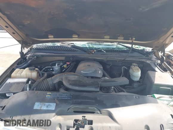 2004 Chevrolet Suburban LT с VIN 1GNEC16Z04J220383, выставлен на аукционе IAAI как лот 42716671 с пробегом Не указан миль и . История ставок и продаж доступна на DreamBid. Изображение 10.
