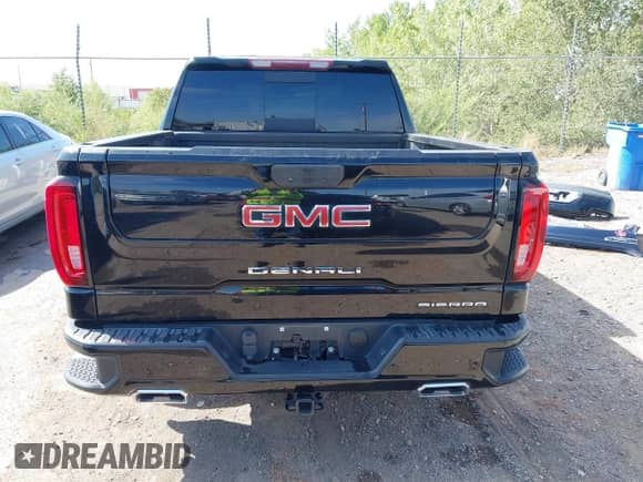 2021 GMC Sierra 1500 Denali z VIN 3GTU9FETXMG422324, wystawiony jako IAAI lot #43121547 z przebiegiem 55 757 mil mil oraz . Historia ofert i sprzedaży dostępna na DreamBid. Obrazek 17.