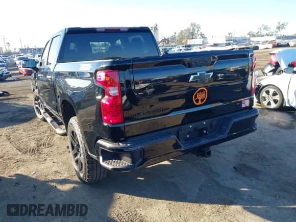 2024 Chevrolet Silverado 1500 Custom Trail Boss with VIN 3GCPDCEK6RG332029, listed as a IAAI auction lot 41299212 with 7,480 mi miles and . Bid and sale history available at DreamBid. Image 3.