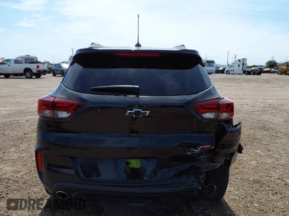 2022 Chevrolet TrailBlazer RS z VIN KL79MTSL0NB032718, wystawiony jako IAAI lot #42451769 z przebiegiem 29 089 mil mil oraz . Historia ofert i sprzedaży dostępna na DreamBid. Obrazek 16.