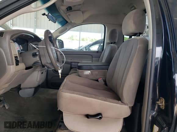 2005 Dodge 1500 SLT с VIN 1D7HU16D35J550596, выставлен на аукционе Copart как лот 63438135 с пробегом 217 521 миль миль и Чистый • Clean title. История ставок и продаж доступна на DreamBid. Изображение 7.