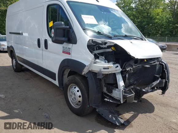 2022 Ram ProMaster Cargo z VIN 3C6LRVDG7NE110590, wystawiony jako IAAI lot #42947226 z przebiegiem Nie podano mil oraz . Historia ofert i sprzedaży dostępna na DreamBid. Obrazek 1.