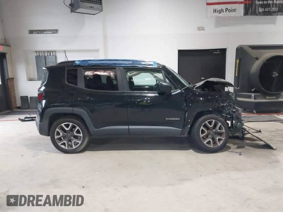 2018 Jeep Renegade Latitude with VIN ZACCJBBB7JPG72072, listed as a IAAI auction lot 42643680 with 132,530 mi miles and . Bid and sale history available at DreamBid. Image 13.