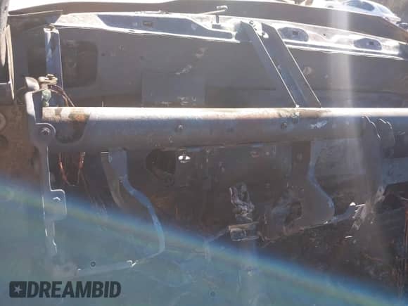 2005 Dodge 2500 SLT z VIN 3D7KS28C45G721055, wystawiony jako IAAI lot #41356713 z przebiegiem Nie podano mil oraz . Historia ofert i sprzedaży dostępna na DreamBid. Obrazek 7.