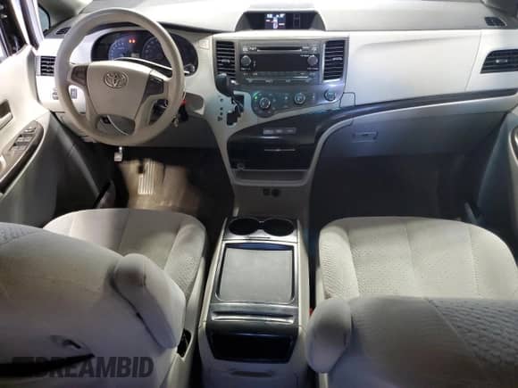 2011 Toyota Sienna LE с VIN 5TDKK3DC7BS010324, выставлен на аукционе Copart как лот 80947105 с пробегом 190 567 миль миль и Списание • Salvage title. История ставок и продаж доступна на DreamBid. Изображение 8.