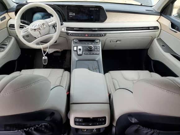 2023 Hyundai Palisade Limited с VIN KM8R5DGE2PU558321, выставлен на аукционе Copart как лот 50004294 с пробегом 21 299 миль миль и . История ставок и продаж доступна на DreamBid. Изображение 8.