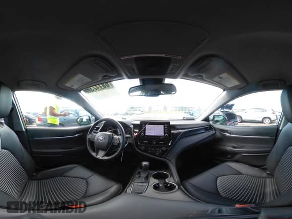 2023 Toyota Camry SE z VIN 4T1G11AK3PU789051, wystawiony jako IAAI lot #43275249 z przebiegiem 22 238 mil mil oraz . Historia ofert i sprzedaży dostępna na DreamBid. Obrazek 18.