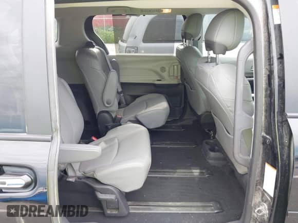 2022 Toyota Sienna XLE z VIN 5TDJSKFC5NS073011, wystawiony jako IAAI lot #42694892 z przebiegiem 36 106 mil mil oraz . Historia ofert i sprzedaży dostępna na DreamBid. Obrazek 8.