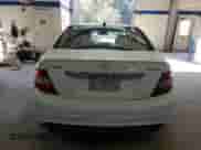 2011 Mercedes-Benz C 300 Sport с VIN WDDGF8BBXBR179162, выставлен на аукционе Copart как лот 85132165 с пробегом 180 776 миль миль и Списание • Salvage title. История ставок и продаж доступна на DreamBid. Изображение 6.