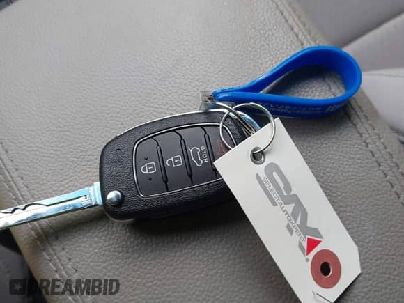 2017 Hyundai Tucson Sport with VIN KM8J3CA25HU383818, listed as a IAAI auction lot 43182845 with 93,921 mi miles and . Bid and sale history available at DreamBid. Image 11.