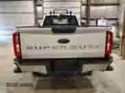2023 Ford F-250 XL z VIN 1FTBF2BA7PEC14196, wystawiony jako Copart lot #67980785 z przebiegiem 51 655 mil mil oraz Szkoda całkowita • Salvage title. Historia ofert i sprzedaży dostępna na DreamBid. Obrazek 6.