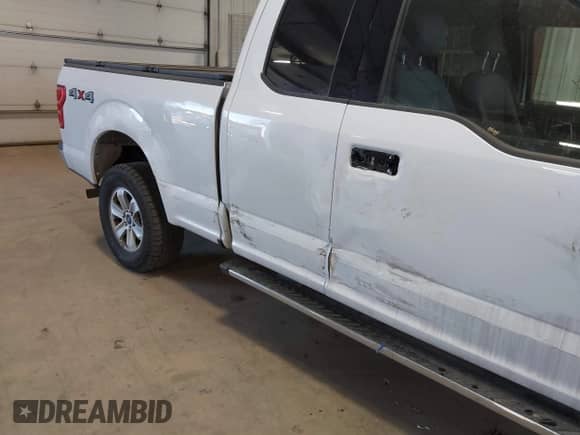 2020 Ford F-150 XL с VIN 1FTFX1E42LKD79888, выставлен на аукционе IAAI как лот 41511954 с пробегом 163 904 миль миль и . История ставок и продаж доступна на DreamBid. Изображение 6.