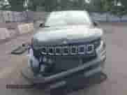 2023 Jeep Compass Latitude z VIN 3C4NJDBN9PT546487, wystawiony jako IAAI lot #43053671 z przebiegiem 16 170 mil mil oraz . Historia ofert i sprzedaży dostępna na DreamBid. Obrazek 12.