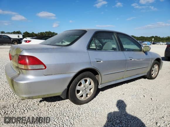 2001 Honda Accord with VIN JHMCG55681C020997, listed as a Copart auction lot 86321565 with 238,672 mi miles and Clean title. Bid and sale history available at DreamBid. Image 3.