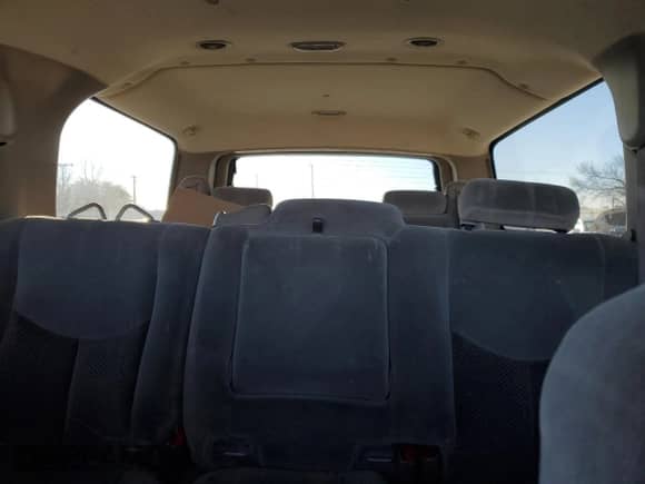 2006 Chevrolet Suburban LS с VIN 1GNEC16ZX6J138146, выставлен на аукционе Copart как лот 88473235 с пробегом 198 342 миль миль и Списание • Salvage title. История ставок и продаж доступна на DreamBid. Изображение 10.