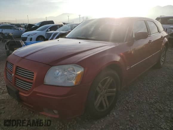 2005 Dodge Magnum RT с VIN 2D4GV582X5H683043, выставлен на аукционе Copart как лот 86008924 с пробегом 152 042 миль миль и Списание • Salvage title. История ставок и продаж доступна на DreamBid. Изображение 1.