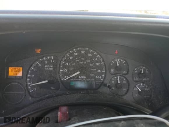 2000 Chevrolet Silverado 1500 LS with VIN 1GCEC14V6YE100403, listed as a Copart auction lot 70000125 with 208,594 mi miles and Salvage title. Bid and sale history available at DreamBid. Image 9.