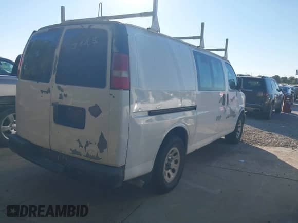 2010 Chevrolet Express Cargo с VIN 1GCUGADX4A1106862, выставлен на аукционе IAAI как лот 43385195 с пробегом 404 258 миль миль и . История ставок и продаж доступна на DreamBid. Изображение 4.