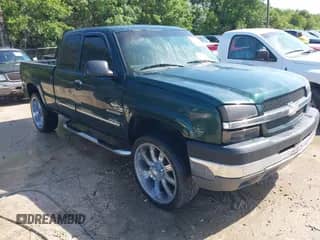 2003 Chevrolet Silverado 2500HD LS with VIN 1GCHC29U03E166456, listed as a IAAI auction lot 42236591 with Not provided miles and . Bid and sale history available at DreamBid. Image 1.