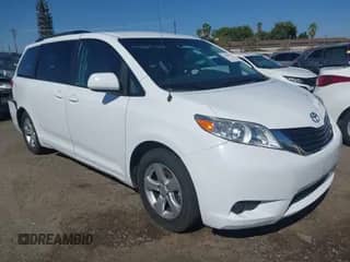 2014 Toyota Sienna LE AAS with VIN 5TDKK3DC0ES455590, listed as a IAAI auction lot 43379001 with 140,601 mi miles and . Bid and sale history available at DreamBid. Image 1.