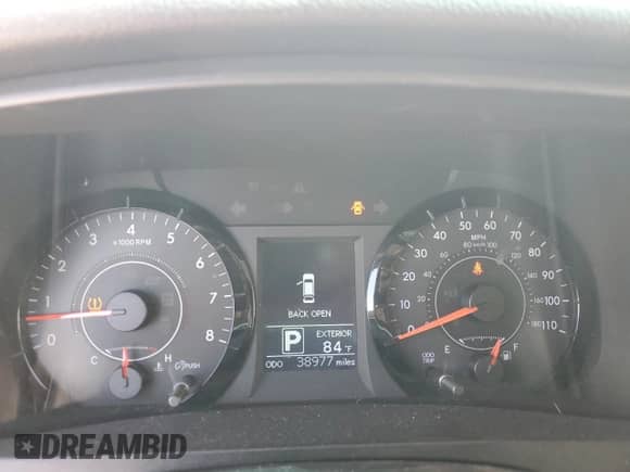 2016 Toyota Sienna LE AAS with VIN 5TDKK3DCXGS753633, listed as a Copart auction lot 85303675 with 38,977 mi miles and Salvage title. Bid and sale history available at DreamBid. Image 9.