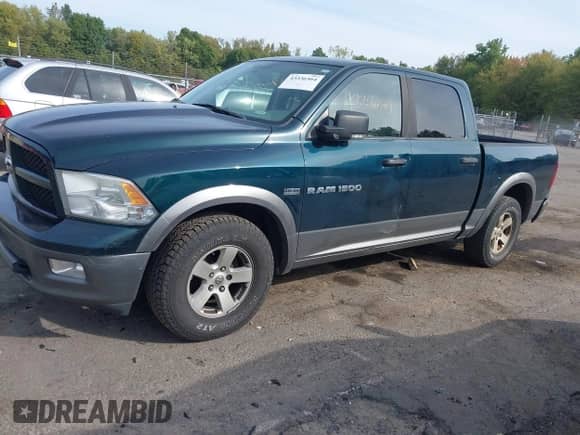 2011 Ram 1500 SLT z VIN 1D7RB1CT3BS539786, wystawiony jako IAAI lot #43336564 z przebiegiem 205 173 mil mil oraz . Historia ofert i sprzedaży dostępna na DreamBid. Obrazek 14.