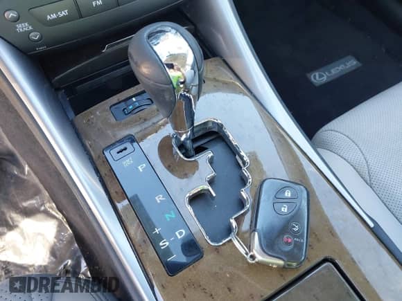 2009 Lexus IS 250 z VIN JTHBK262095090109, wystawiony jako IAAI lot #43182274 z przebiegiem 98 343 mil mil oraz . Historia ofert i sprzedaży dostępna na DreamBid. Obrazek 11.