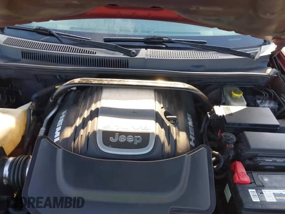 2008 Jeep Grand Cherokee Overland with VIN 1J8HR68238C140340, listed as a IAAI auction lot 42978091 with 118,922 mi miles and . Bid and sale history available at DreamBid. Image 10.