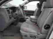 2006 Dodge 1500 ST z VIN 1D7HA18N26S600981, wystawiony jako Copart lot #87699245 z przebiegiem 166 514 mil mil oraz Szkoda całkowita • Salvage title. Historia ofert i sprzedaży dostępna na DreamBid. Obrazek 7.