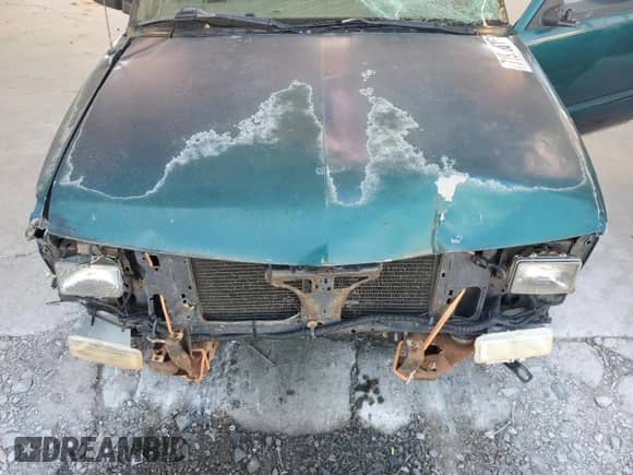 1997 Chevrolet S-10 LS с VIN 1GCCS19X3V8172559, выставлен на аукционе Copart как лот 71970815 с пробегом 170 071 миль миль и Списание • Salvage title. История ставок и продаж доступна на DreamBid. Изображение 11.