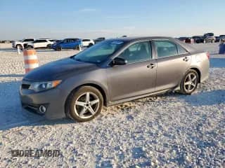 2014 Toyota Camry SE с VIN 4T1BF1FK1EU845795, выставлен на аукционе Copart как лот 85689975 с пробегом 130 516 миль миль и Списание • Salvage title. История ставок и продаж доступна на DreamBid. Изображение 1.
