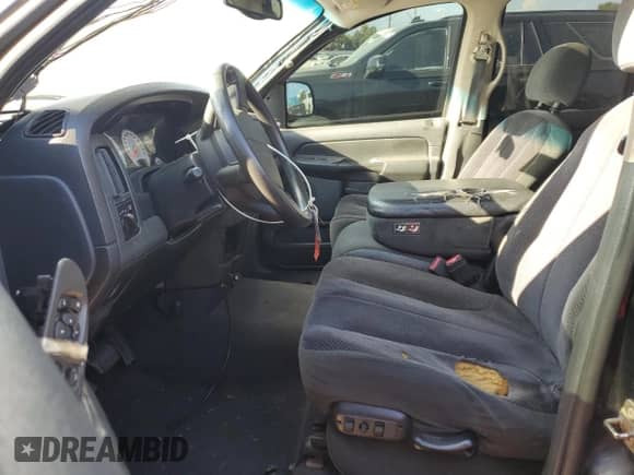 2005 Dodge 1500 SLT z VIN 1D7HA18D45S266197, wystawiony jako Copart lot #81935195 z przebiegiem 238 771 mil mil oraz Szkoda całkowita • Salvage title. Historia ofert i sprzedaży dostępna na DreamBid. Obrazek 7.