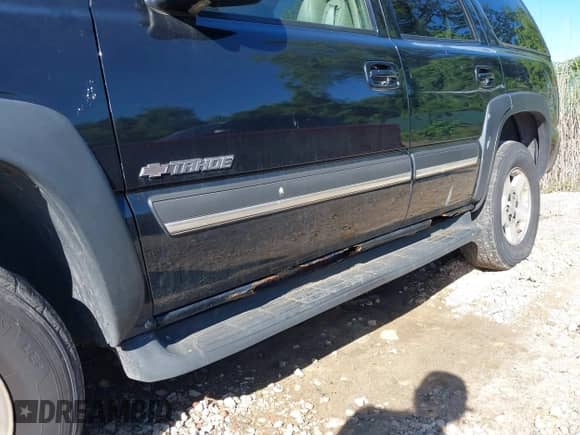 2005 Chevrolet Tahoe LT with VIN 1GNEK13T65J165720, listed as a IAAI auction lot 42316854 with 291,201 mi miles and . Bid and sale history available at DreamBid. Image 14.