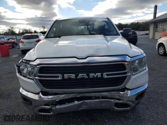 2020 Ram 1500 Big Horn z VIN 1C6RRFFG1LN120411, wystawiony jako Copart lot #85499215 z przebiegiem 60 096 mil mil oraz Szkoda całkowita • Salvage title. Historia ofert i sprzedaży dostępna na DreamBid. Obrazek 5.