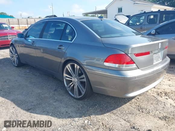 2003 BMW 7 Series 745Li with VIN WBAGN63403DR09724, listed as a IAAI auction lot 42739491 with 179,639 mi miles and . Bid and sale history available at DreamBid. Image 3.