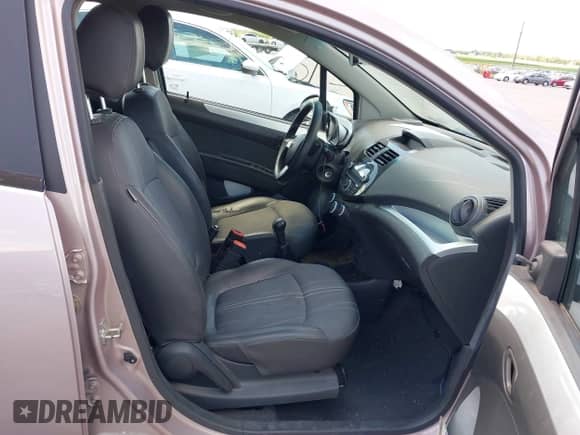 2013 Chevrolet Spark LS с VIN KL8CA6S91DC556565, выставлен на аукционе IAAI как лот 42598306 с пробегом 109 725 миль миль и . История ставок и продаж доступна на DreamBid. Изображение 5.